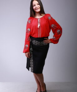 Блуза-вишиванка жіноча ГРАЙЛИВА ПОСМІШКА червона